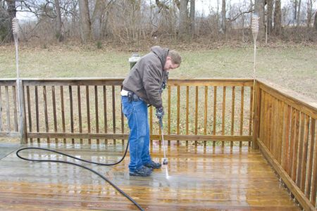 Fence deck cleaning